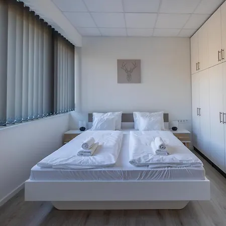 Aparthotel Runner